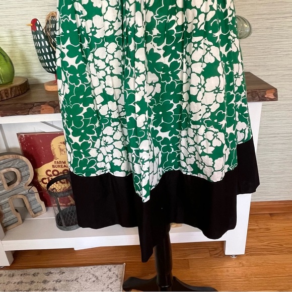 Kathryn Conover Green and White floral Spaghetti Strap Sun Dress Mini Size 6 - Picture 3 of 10